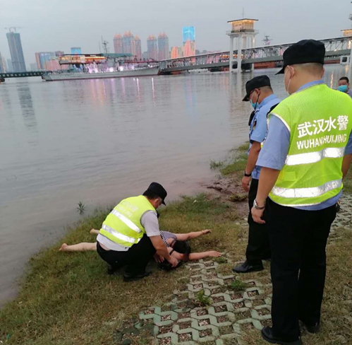 湖北保安吹响防汛“集结号”