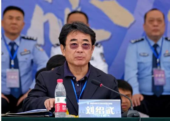 实战年夜练兵 忠诚筑安全 贵阳市举行保安行业实战综合